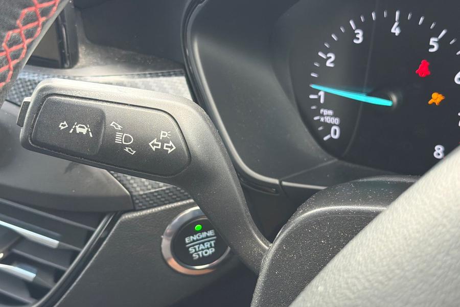 Ford FOCUS Photo autoimg-e2a8d74b869f7d6ab95c9fe4037b7983031fdced.jpg