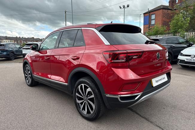 VOLKSWAGEN T-Roc Photo 23