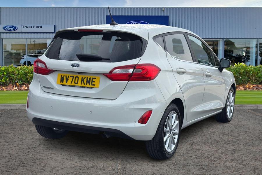 Ford FIESTA Photo autoimg-e2abc19a6ab67dd6ec3f5642ca35ef3ce6deb231.jpg