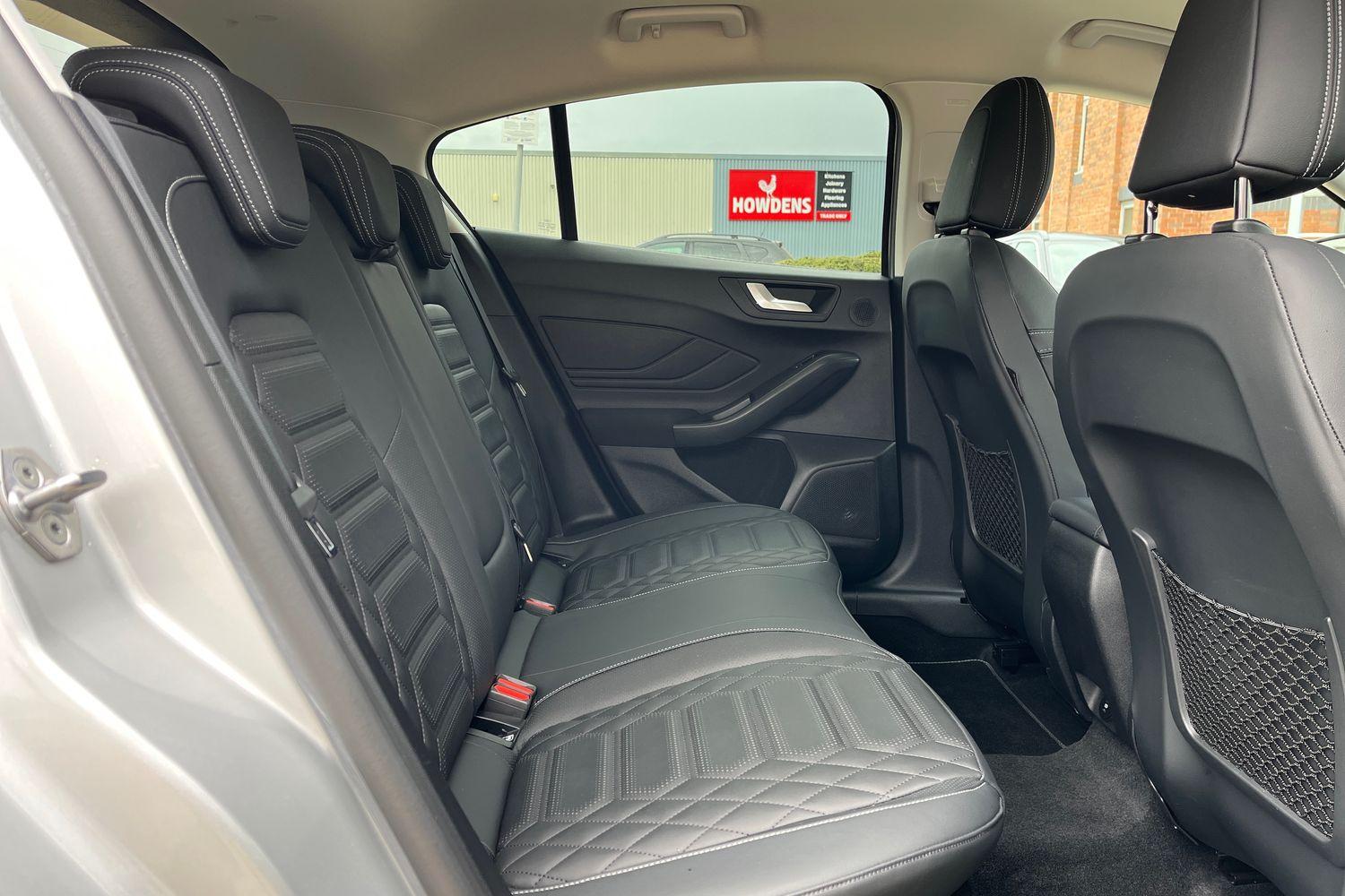 Ford Focus Photo 25