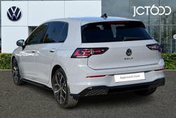 VOLKSWAGEN Golf Photo 3