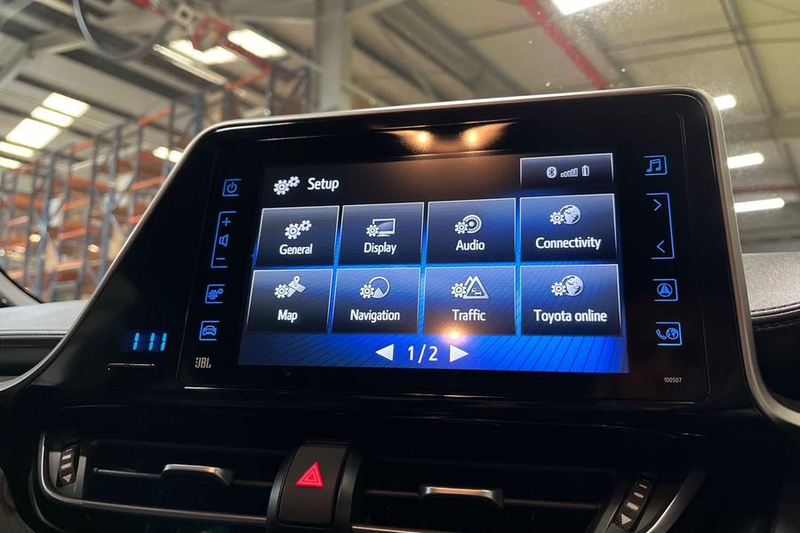 Toyota C-HR Photo autoimg-e2acfa3a51e962e840fc15e94cda48dc1f59d8a3.jpg