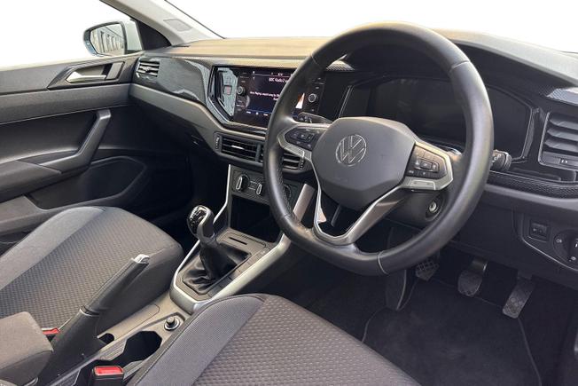 VOLKSWAGEN Polo Photo 6