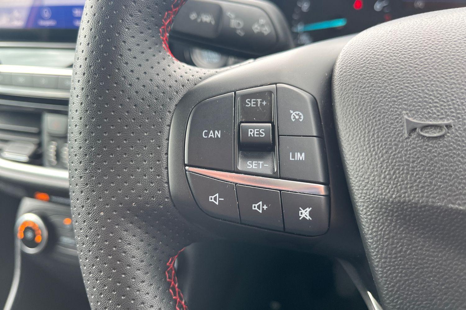 Ford FIESTA Photo 27
