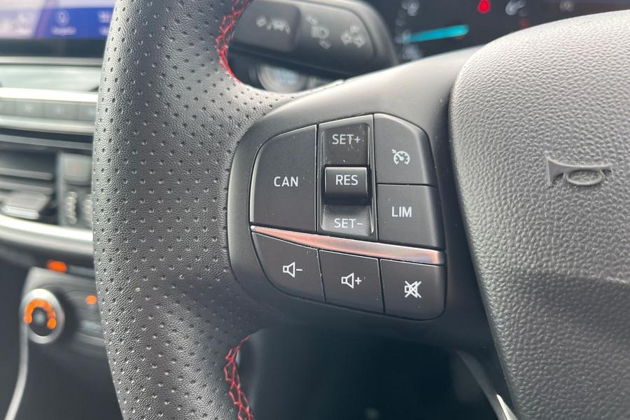 Ford FIESTA Photo autoimg-e2af296975715f4d36e3765c354b64422b470970.jpg