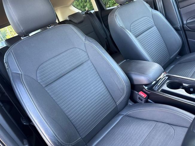 FORD Kuga Photo 26