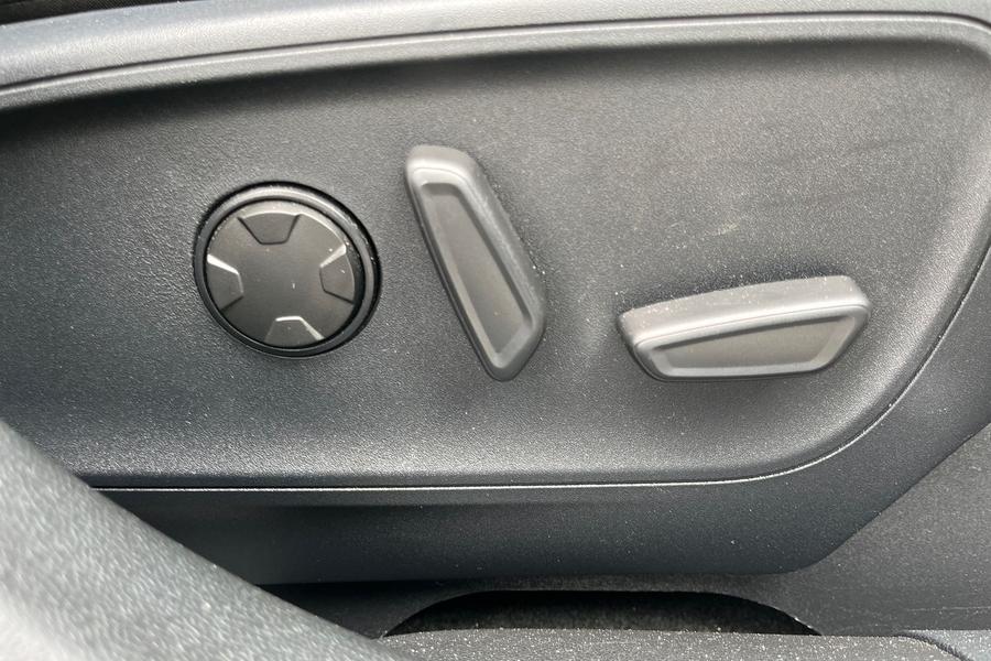 Ford KUGA Photo autoimg-e2b0125fa084ad7f7b755ef51dd08bbd48be9913.jpg