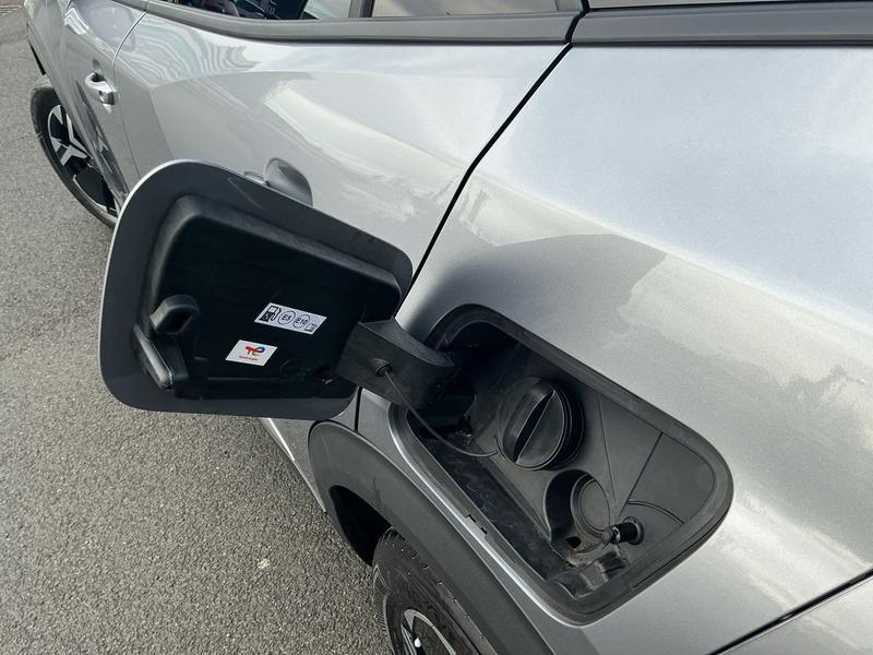 Used Peugeot 2008 LO24DZR 31