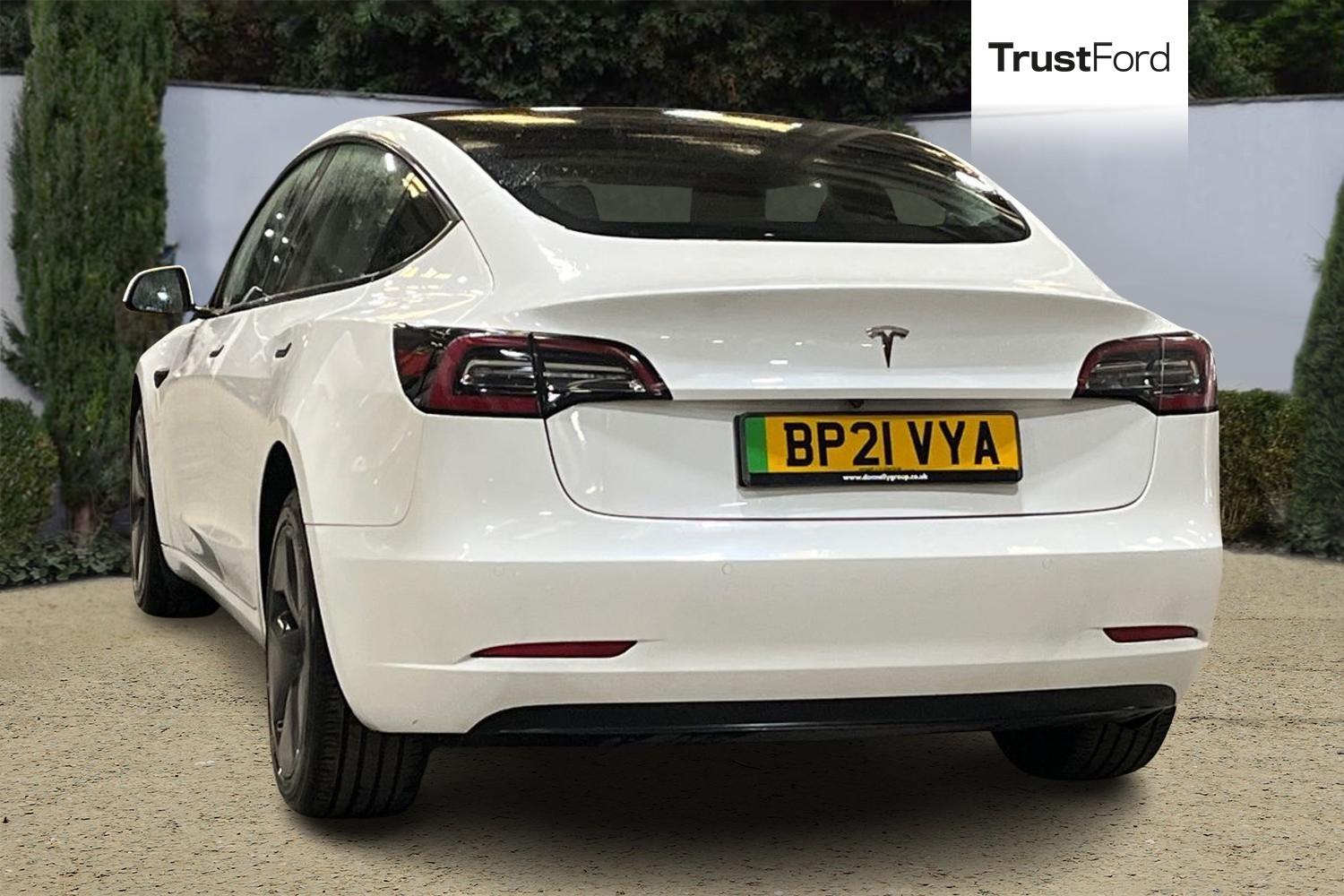 TESLA MODEL 3 Photo 1