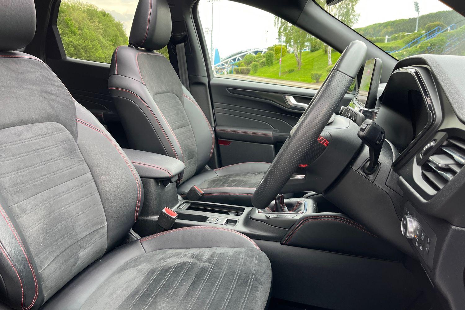 Ford KUGA Photo 16