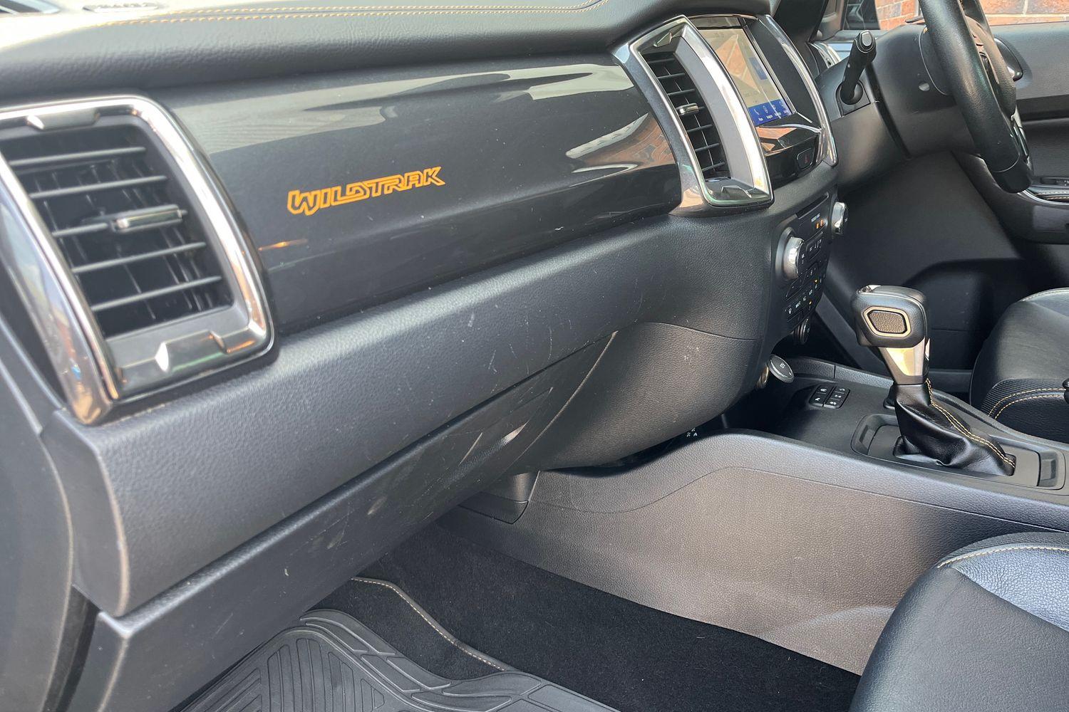 Ford RANGER Photo 27