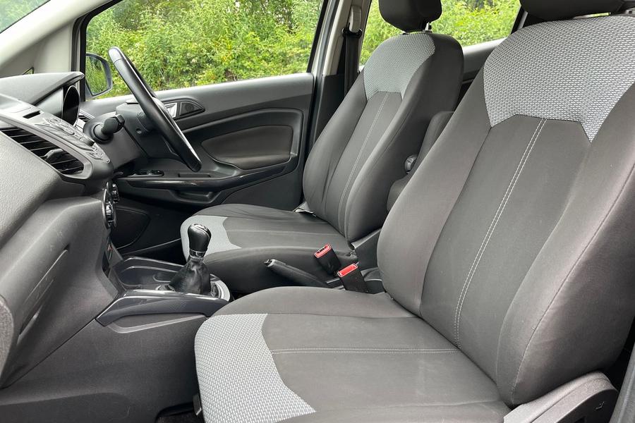 Ford ECOSPORT Photo autoimg-e2b4f69e67d9849ccce3afa572ca03c723468eea.jpg
