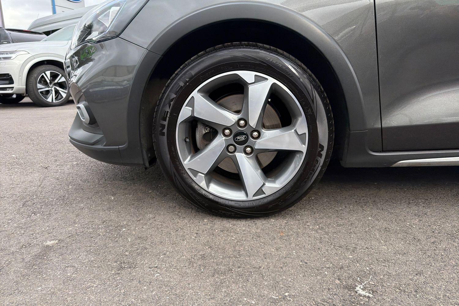 Ford Focus Photo 7