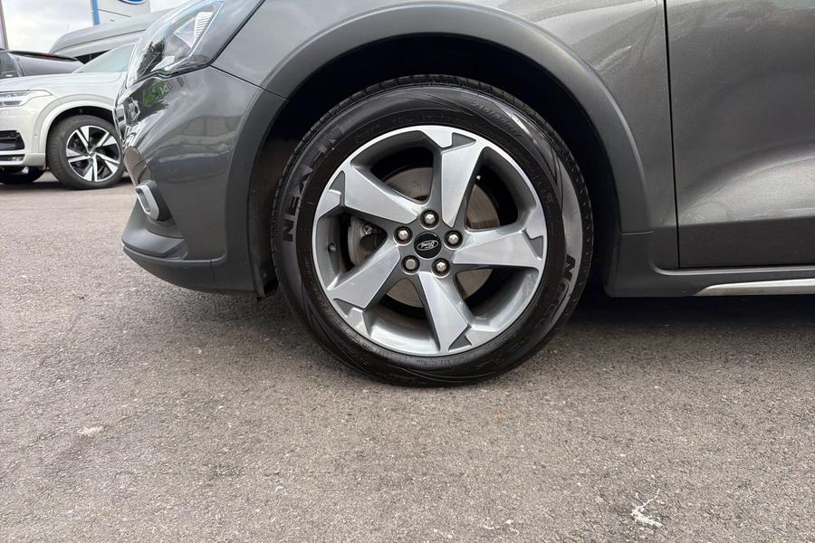Ford Focus Photo autoimg-e2b4fe9a556d9289983c484692c2f04d6b4d1c24.jpg