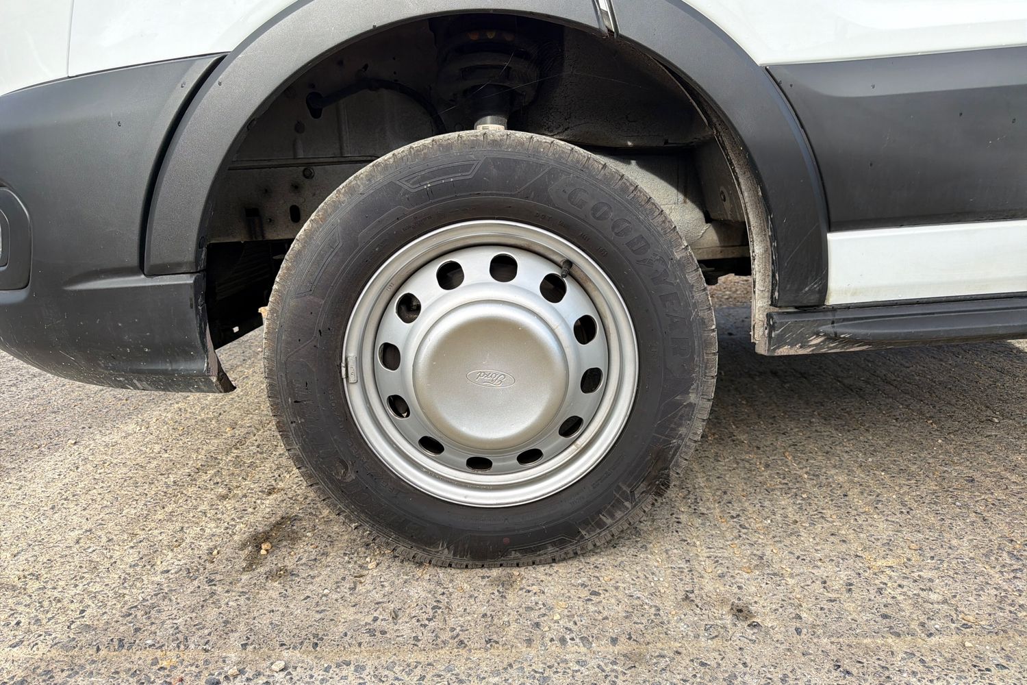 Ford TRANSIT Photo 8