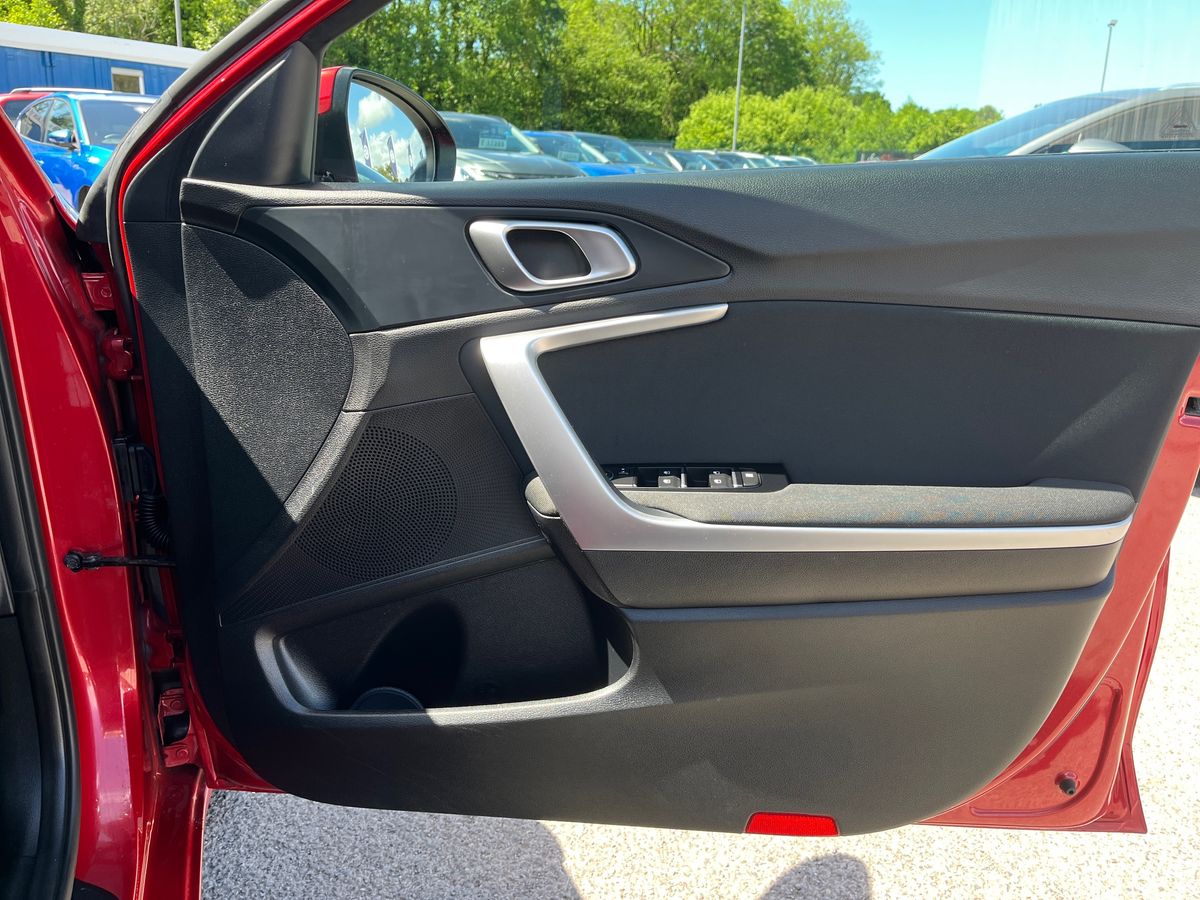 Kia Ceed Photo 23