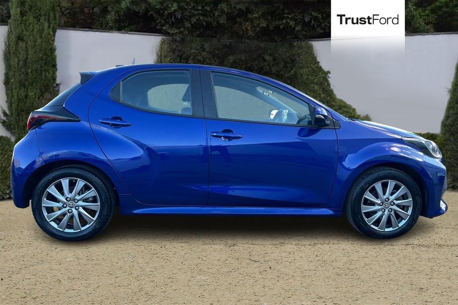 Toyota YARIS Photo autoimg-e2b8457a7c988524d4fe40a0341b4f0b3547cf46.jpg