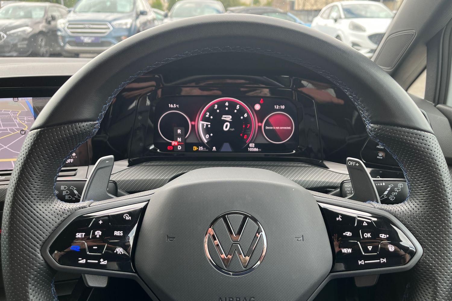 Volkswagen Golf Photo 11