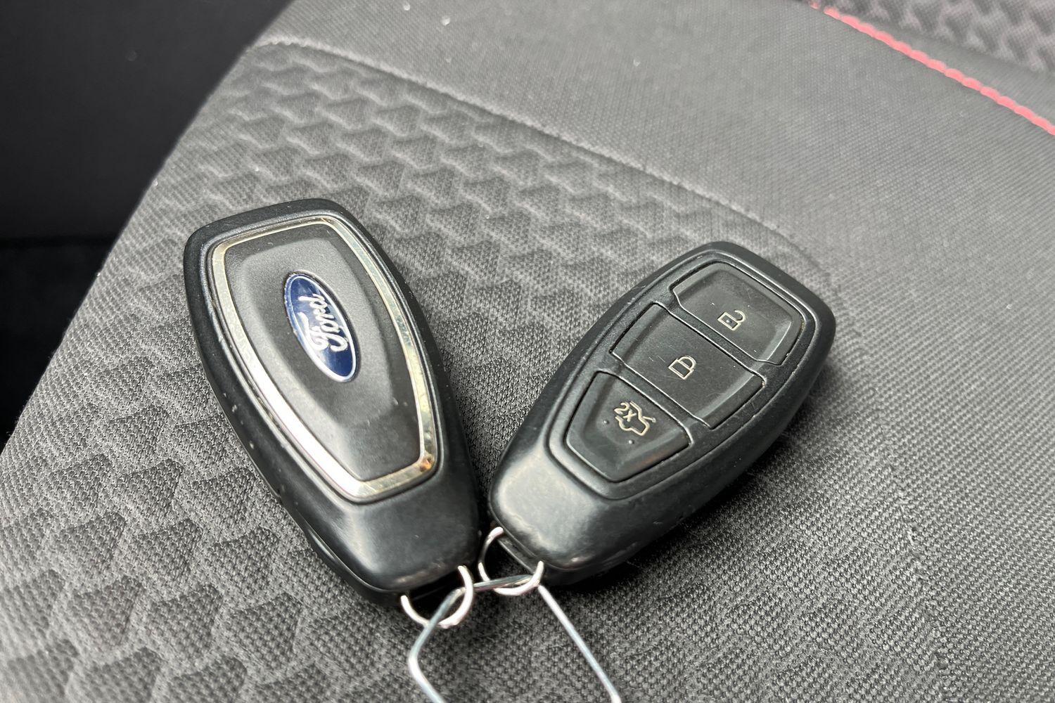 Ford FOCUS Photo 21