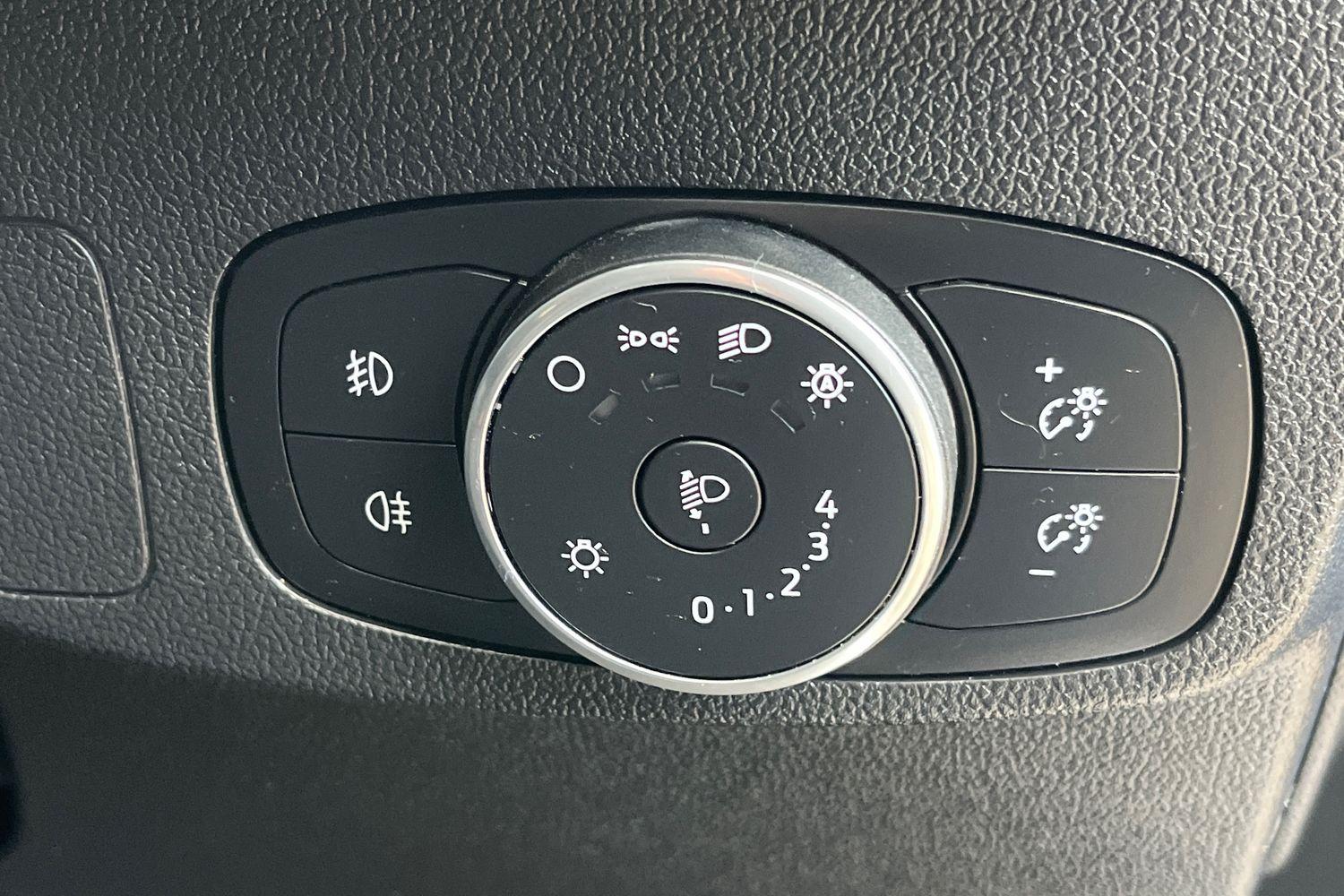 Ford FOCUS Photo 23