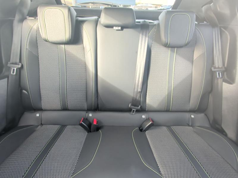 Used Peugeot 2008 KJ25AWO 29