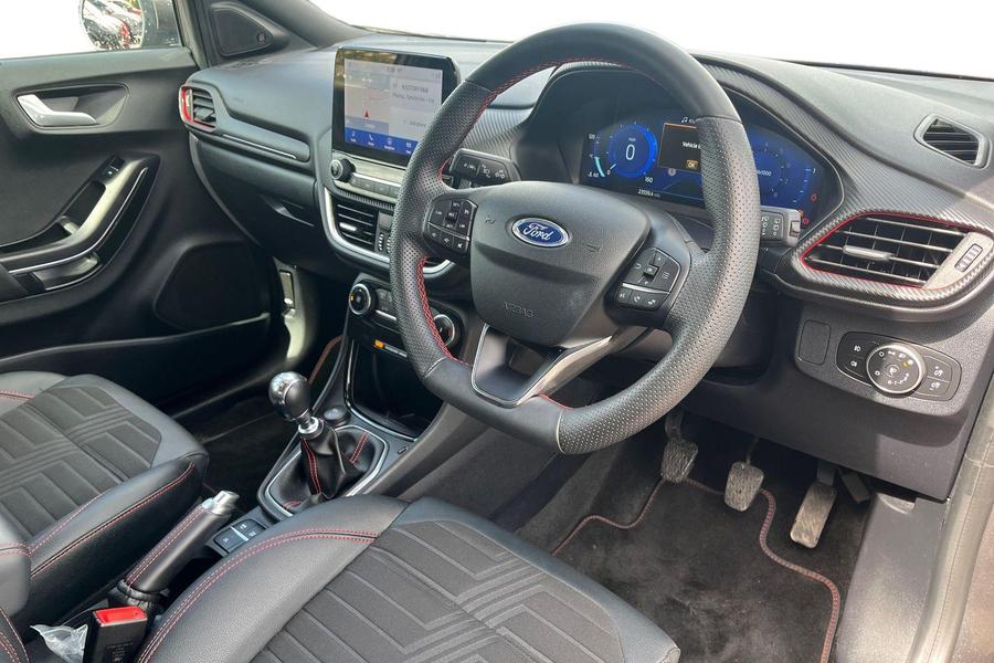 Ford PUMA Photo autoimg-e2c371732c70a4852317fc8b4f640c0a4ad31f1f.jpg