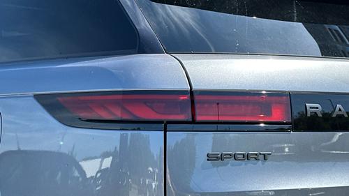 Land Rover Range Rover Sport Photo autoimg-e2c5940b61d422a4abd6b44e8be352d742a68f69.jpg