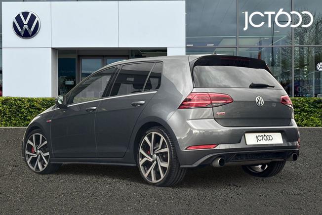 VOLKSWAGEN Golf Photo 3