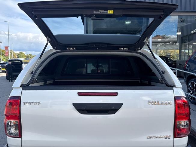 Toyota Hilux Photo 43