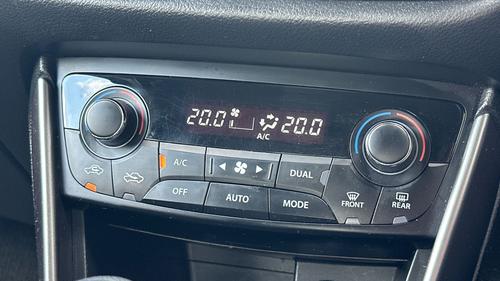 Suzuki SX4 Photo autoimg-e2c9126330a09d2af3cd747966b337b718ff6fae.jpg