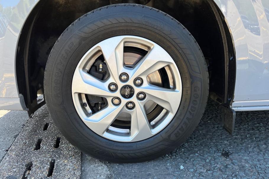 Used FORD TRANSIT CUSTOM YG24ZZD 25