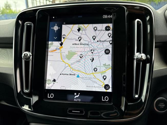 VOLVO Xc40 Photo 39
