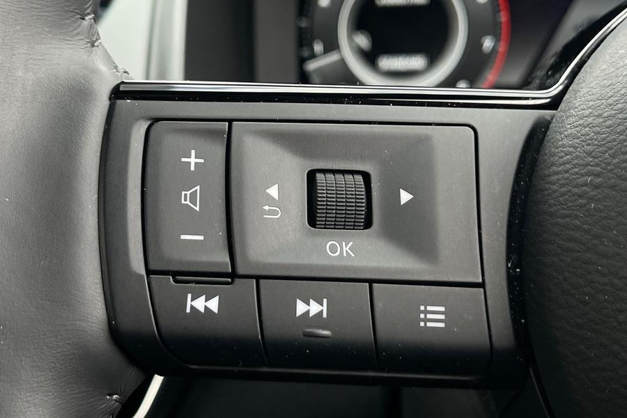 Nissan Qashqai Photo autoimg-e2ce48016f56252d3cbb694a6f0506c944607f1e.jpg