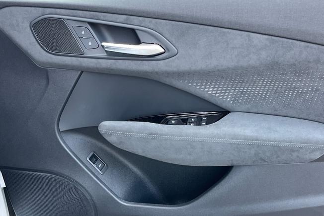 AUDI Q3 Photo 40