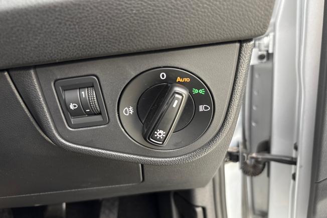 VOLKSWAGEN Polo Photo 26
