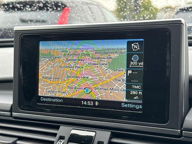 AUDI A6 Avant Photo 14