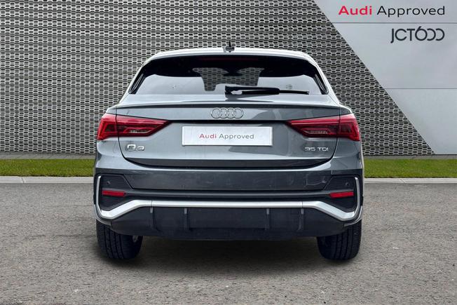 AUDI Q3 Photo 7