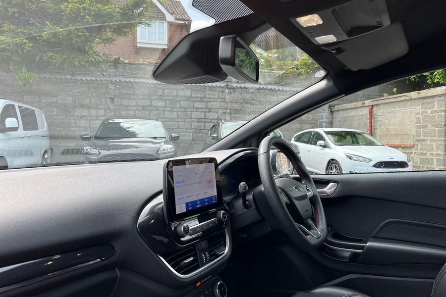 Ford FIESTA Photo autoimg-e2dbd398eaf88c0f9c43e50240414b1b67833ce4.jpg