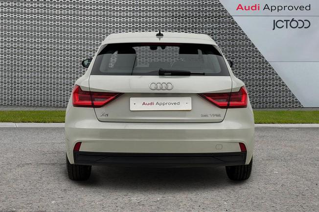 Audi A1 Photo 7
