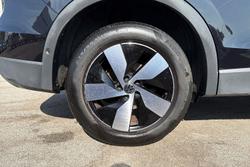 VOLKSWAGEN Tiguan Photo 5