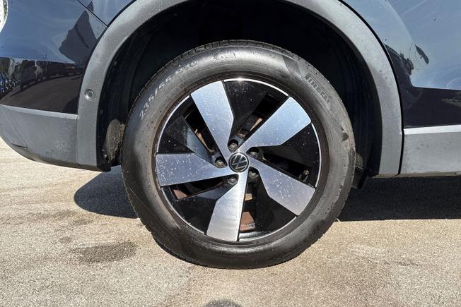 VOLKSWAGEN Tiguan Photo 5