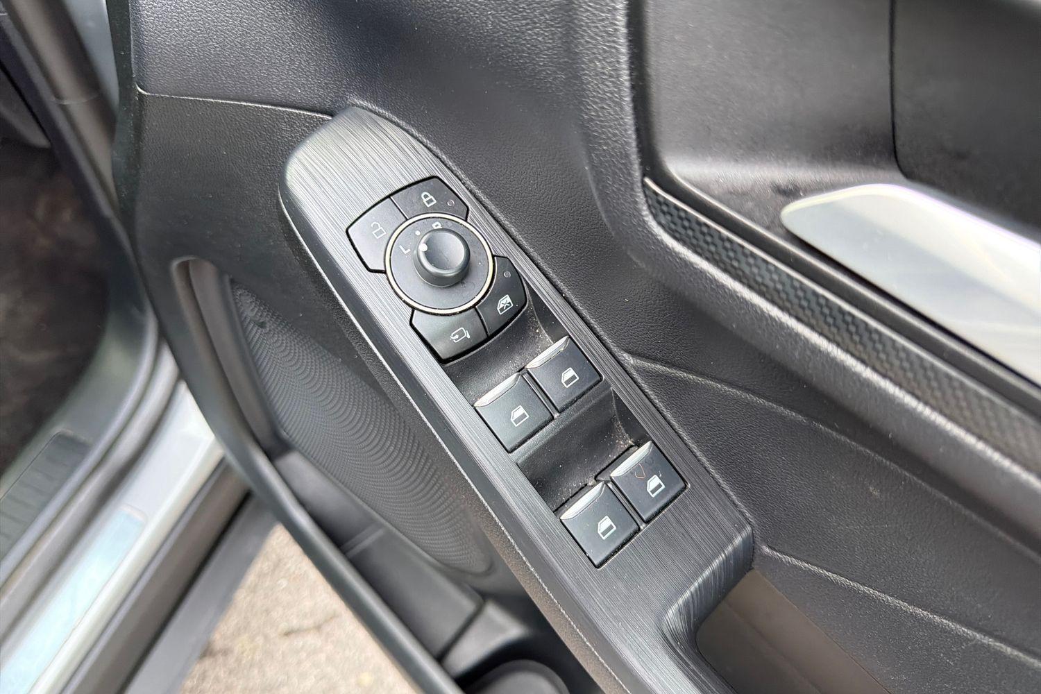 Ford Kuga Photo 15