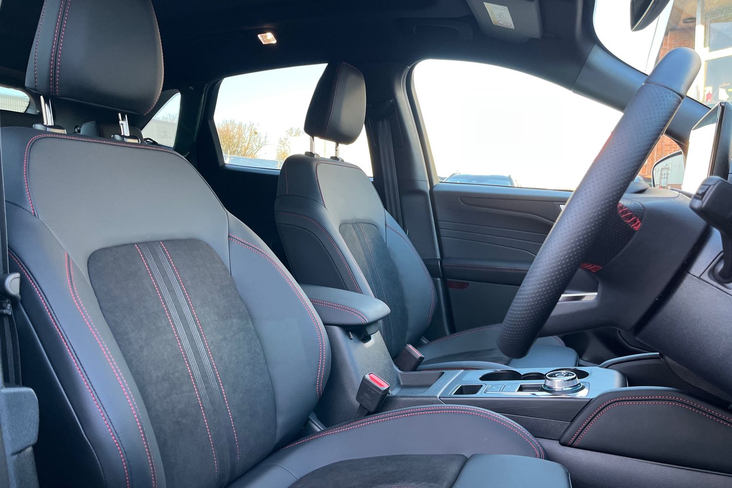 Ford KUGA Photo 16