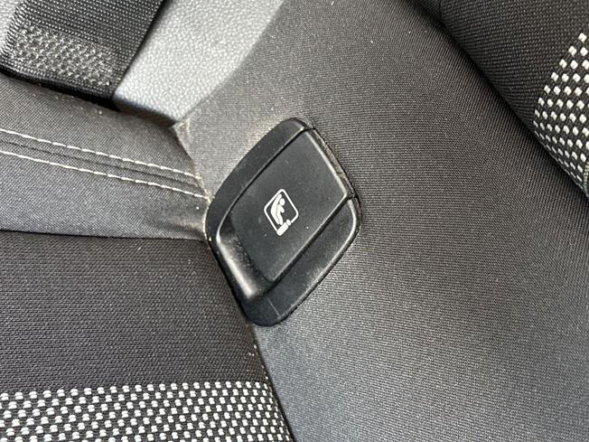 MINI Hatch Photo 44