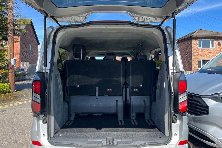 Used Ford TOURNEO CUSTOM LG74RXX 21