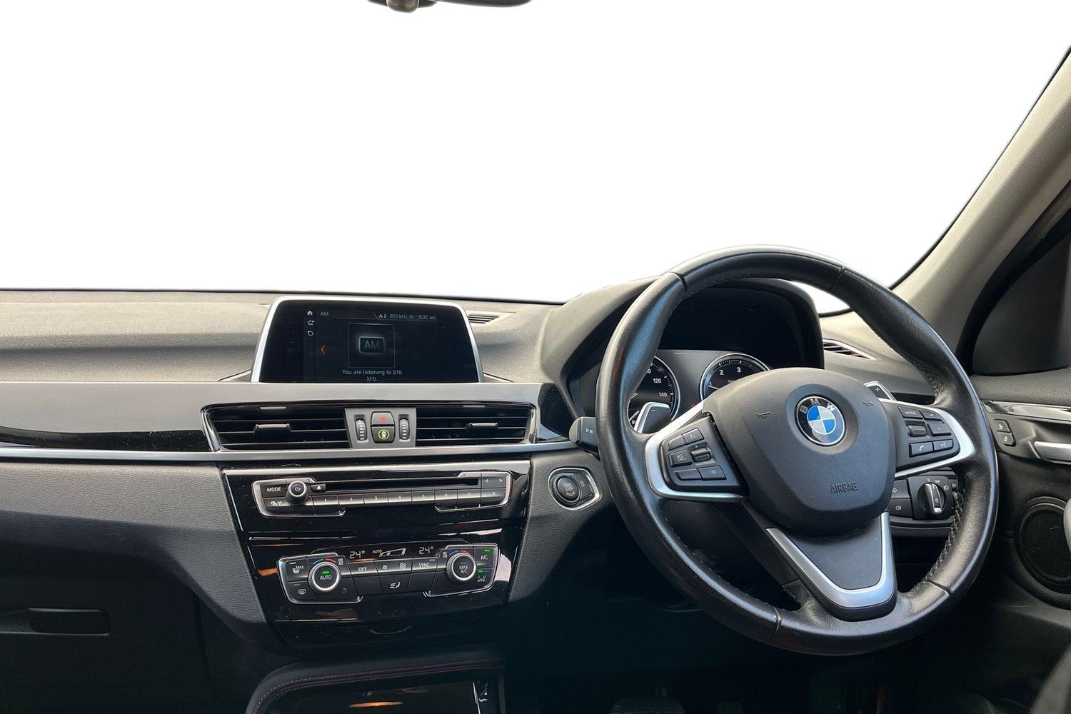 BMW X1 Photo 9