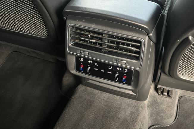AUDI Q7 Photo 60