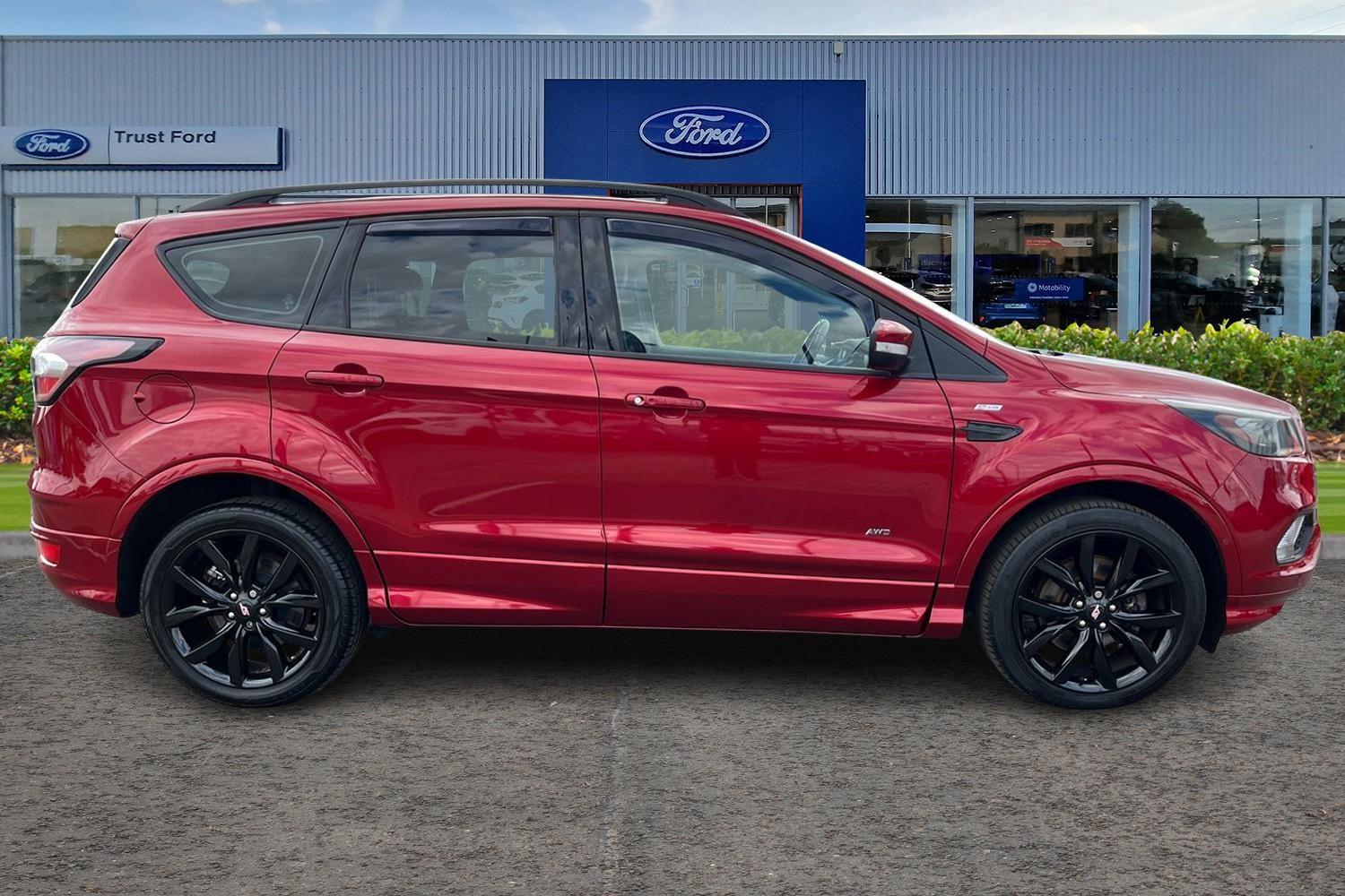 Ford KUGA Photo 2