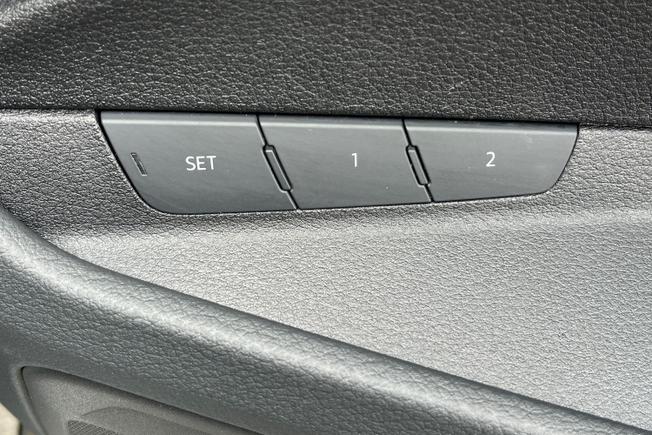 AUDI e-tron Photo 52