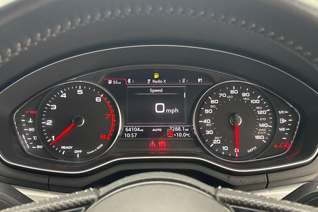 AUDI A4 Photo 16